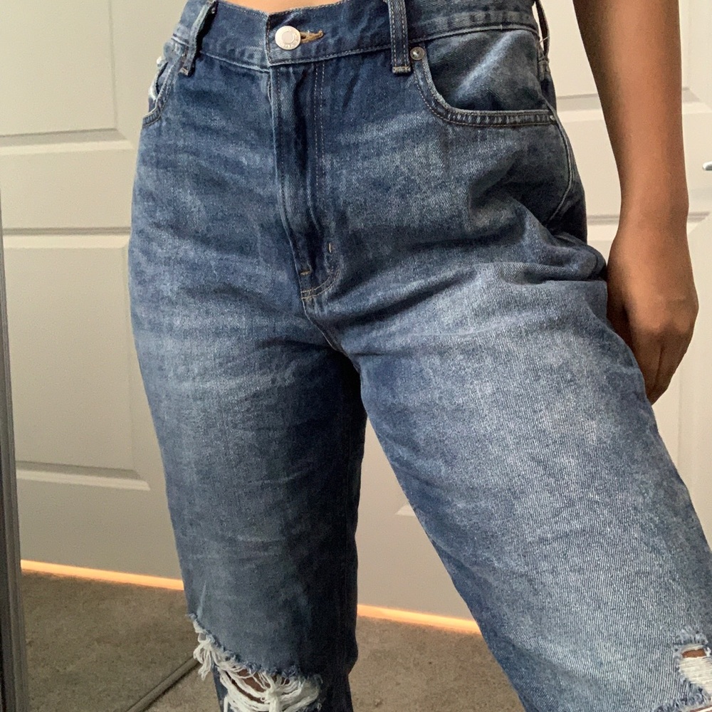American Eagle Ripped Mom Jeans